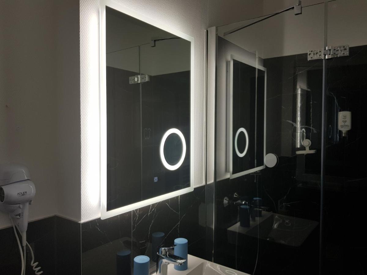 Hotel Emiliana Am Bahnhof Франкфурт на Майн Екстериор снимка